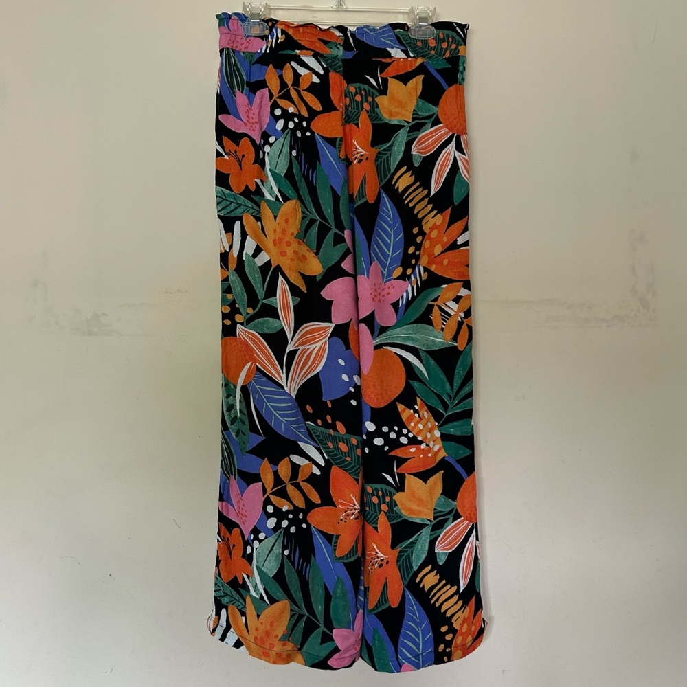 En Creme Floral Halter/Wide Leg Pant Set - Picture 3 of 16